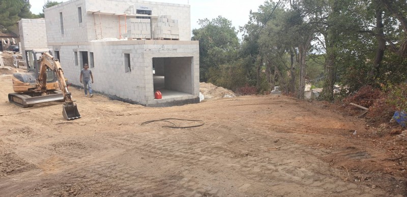 Construction d'une maison à toit plat sur la Seyne-sur-Mer quartier Coste chaude