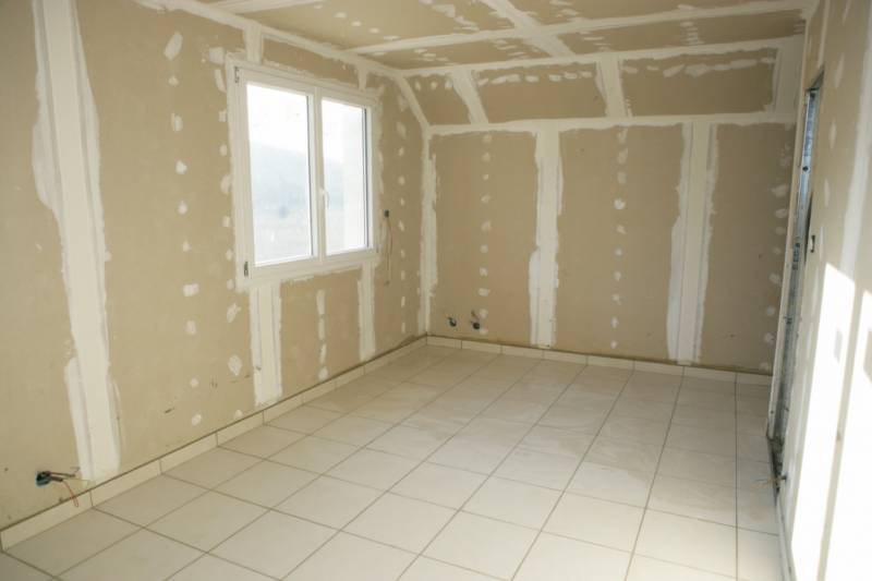 Travaux isolation des murs intérieurs d'une maison à La Seyne
